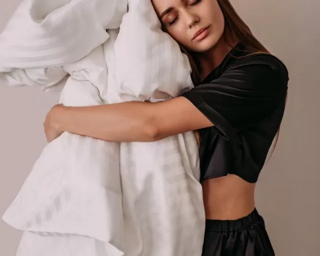 Ткани для декора: полное руководство по выбору материалов для оформления интерьера